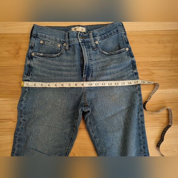 The Perfect Vintage Jean in Ainsworth Wash - Picture 5 of 6